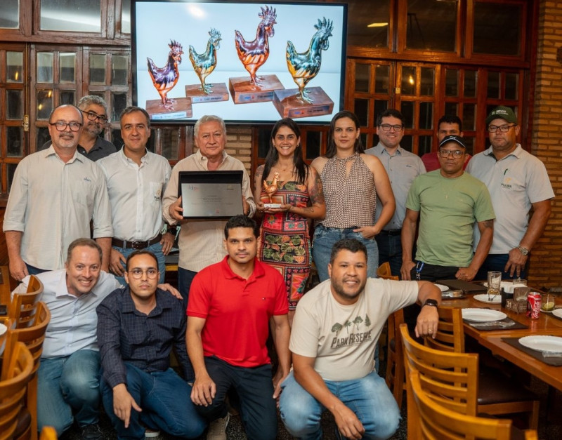 Pluma Casssilandia group with Ross 308 AP Breeder Award